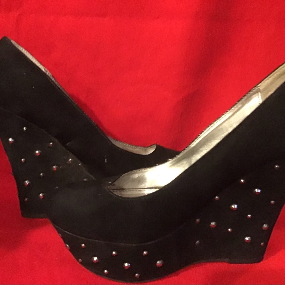 SM New York Rhinestone Pumps